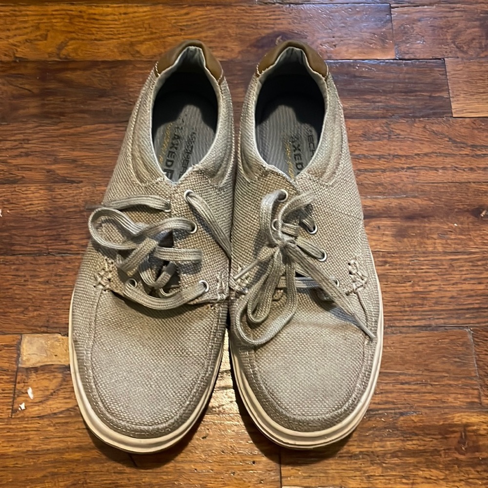 Men’s Relaxed Fit Memory Foam Sketchers Sneakers